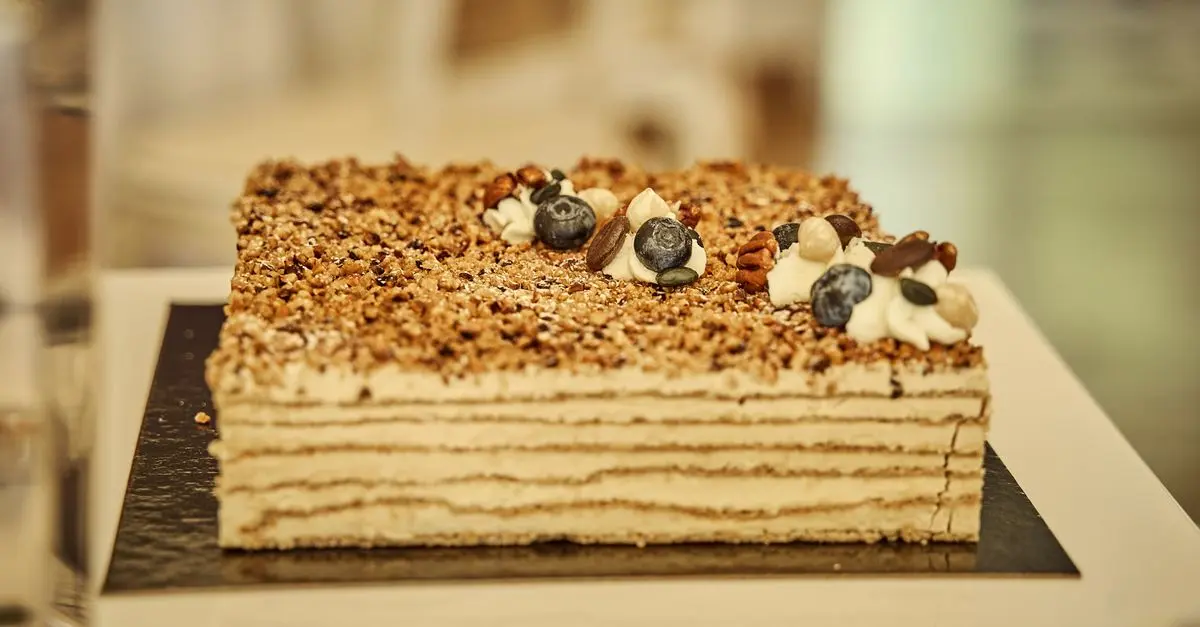 Comment maîtriser la décoration de gâteaux maison facilement