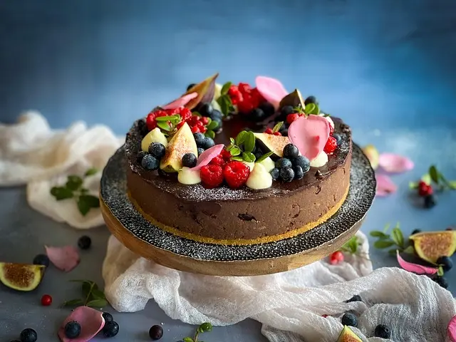 Comment personnaliser vos gâteaux maison avec des fruits frais