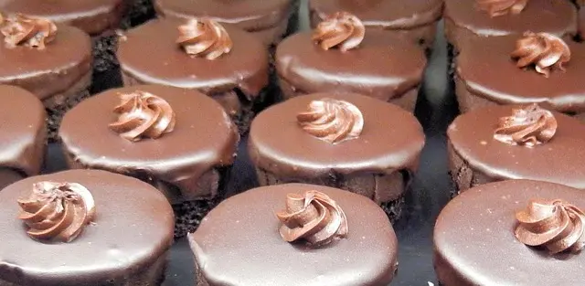Les Meilleures Garnitures pour Élever Vos Gâteaux Maison